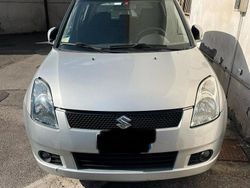 Usata 2006 Suzuki Swift Due volumi | 950 € (Buon prezzo)