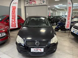 Nero Usata 2005 VW Polo Sportline Tre volumi | 2999 € (Buon prezzo)