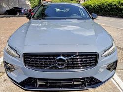 Usata 2021 Volvo V60 R-Design Station wagon | 29.400 € (Molto cara)