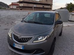 Grigio Usata 2022 Lancia Ypsilon Silver Due volumi | 9999 € (Buon prezzo)