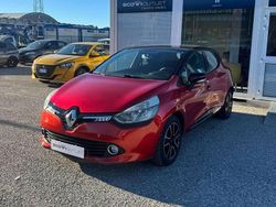 Rosso ciliegia Usata 2014 Renault Clio IV Tre volumi | 9500 € (Cara)