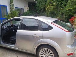 Argento Usata 2009 Ford Focus Tre volumi | 4000 € (Buon prezzo)