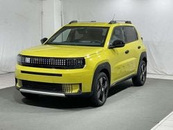 Giallo limone Nuova 2025 Fiat Panda La Prima SUV | 22.000 €
