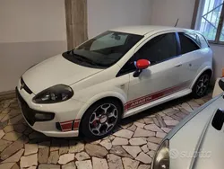 Usata 2011 Abarth Punto Evo Due volumi | 11.400 € (Buon prezzo)