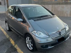Usata 2007 Mercedes A170 Avantgarde Due volumi | 3000 € (Molto cara)