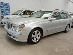 Argento Usata 2004 Mercedes E280 Avantgarde Station wagon | 1500 €