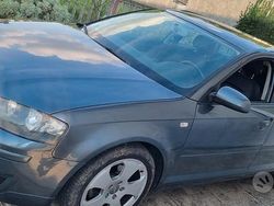 Grigio Usata 2006 Audi A3 Tre volumi | 2600 € (Buon prezzo)