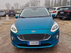 Blu Usata 2017 Ford Fiesta Titanium Tre volumi | 10.500 € (Cara)
