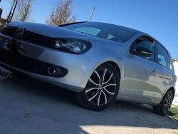 Usata 2009 VW Golf Comfortline Tre volumi | 8000 € (Molto cara)