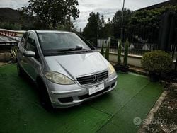 Grigio Usata 2005 Mercedes A180 Tre volumi | 1500 € (Ottimo prezzo)