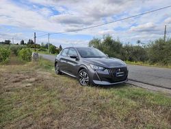 Argento Usata 2020 Peugeot 208 Allure Due volumi | 12.000 € (Buon prezzo)
