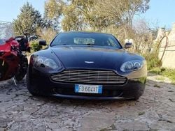 Blu/azzurro Usata 2009 Aston Martin V8 Vantage Coupé | 53.000 € (Ottimo prezzo)
