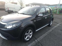 Usata 2010 Dacia Sandero Stepway Due volumi | 4700 € (Buon prezzo)