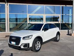 Bianco Usata 2020 Audi Q2 Ambiente SUV | 20.000 € (Molto cara)