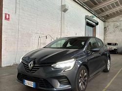Antracite metallizzato Usata 2022 Renault Clio V Intens Tre volumi | 15.990 € (Buon prezzo)
