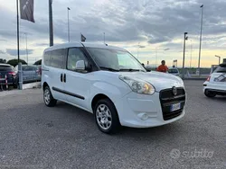 Bianco Usata 2011 Fiat Doblò Emotion Monovolume | 6990 € (Buon prezzo)