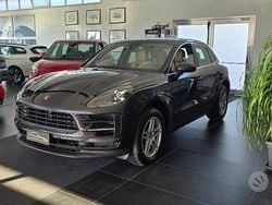 Grigio scuro Usata 2021 Porsche Macan SUV | 56.990 € (Ottimo prezzo)