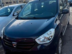 Blu Usata 2015 Dacia Lodgy Monovolume | 5400 € (Ottimo prezzo)