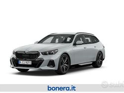 Grigio Nuova 2025 BMW 530e M Sport Station wagon | 71.500 € (Buon prezzo)