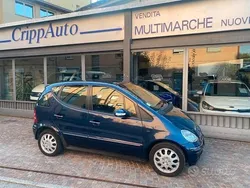 Blu Usata 2004 Mercedes A160 Elegance Tre volumi | 3400 € (Cara)