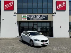 Bianco Usata 2018 Volvo V40 Business Edition Station wagon | 16.500 € (Buon prezzo)
