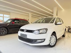 Bianco Usata 2014 VW Polo Comfortline Due volumi | 7400 € (Buon prezzo)