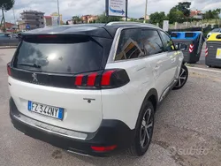Usata 2019 Peugeot 5008 GT-line Monovolume | 17.900 € (Buon prezzo)
