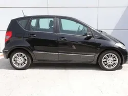 Nero Usata 2012 Mercedes A160 Executive Monovolume | 7999 € (Cara)