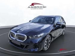 Carbon black metallizzato Nuova 2025 BMW 520 M Sport Station wagon | 67.000 € (Cara)