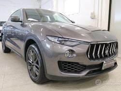Grigio daytona Usata 2019 Maserati Levante GranLusso SUV | 32.800 € (Super prezzo)
