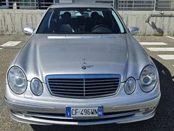 Usata 2003 Mercedes E240 Avantgarde Tre volumi | 6300 €