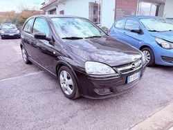 Nero Usata 2004 Opel Corsa Sport Tre volumi | 2000 € (Ottimo prezzo)