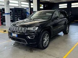 Nero Usata 2020 Jeep Grand Cherokee Overland SUV | 37.000 € (Molto cara)