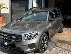 Grigio Usata 2020 Mercedes GLB200 SUV | 20.999 € (Buon prezzo)