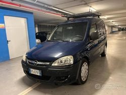 Blu Usata 2009 Opel Combo Monovolume | 3300 €