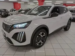 Bianco Usata 2023 Peugeot 2008 Allure+ SUV | 19.400 € (Buon prezzo)