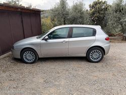 Usata 2008 Alfa Romeo 147 Due volumi | 2200 €