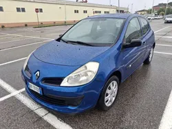 Usata 2007 Renault Clio II Dynamique Tre volumi | 2900 € (Buon prezzo)