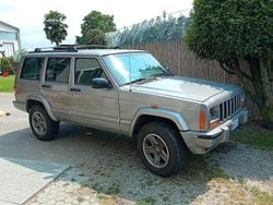Grigio Usata 2000 Jeep Cherokee SUV | 10.000 €