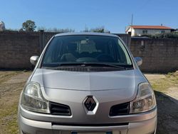 Grigio Usata 2009 Renault Modus Monovolume | 1000 € (Super prezzo)