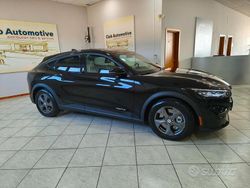 Nero Usata 2023 Ford Mustang Mach-E SUV | 28.890 € (Ottimo prezzo)