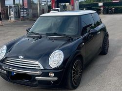 Nero Usata 2006 Mini Cooper Due volumi | 4000 € (Buon prezzo)