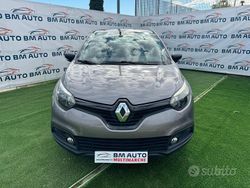 Grigio Usata 2016 Renault Captur Life SUV | 8199 € (Ottimo prezzo)