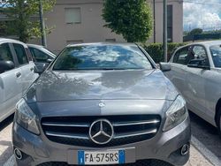 Grigio Usata 2015 Mercedes A180 Due volumi | 12.500 €