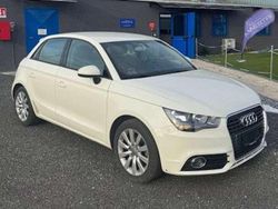 Bianco Usata 2013 Audi A1 Sportback Attraction Due volumi | 10.900 € (Ottimo prezzo)