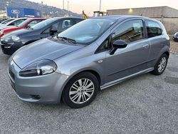 Grigio Usata 2006 Fiat Grande Punto Sport Due volumi | 2990 € (Buon prezzo)