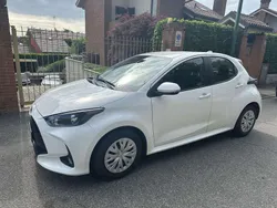 Bianco Usata 2022 Toyota Yaris Active Tre volumi | 12.900 € (Ottimo prezzo)