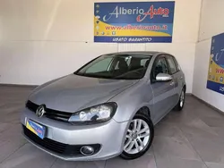 Argento Usata 2009 VW Golf VI Comfortline Tre volumi | 6499 € (Cara)