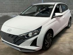 Bianco Usata 2023 Hyundai i20 Tre volumi | 14.500 € (Ottimo prezzo)