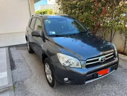Usata 2008 Toyota RAV4 SUV | 5900 € (Buon prezzo)